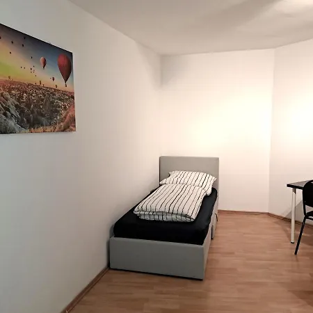 Simostay * Halle (Saale)
